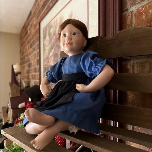 ❤️ 1990 Amish Blessings Porcelain Rebecca
Doll Julie Good Kruger Edwin M Knowles - Picture 5 of 16
